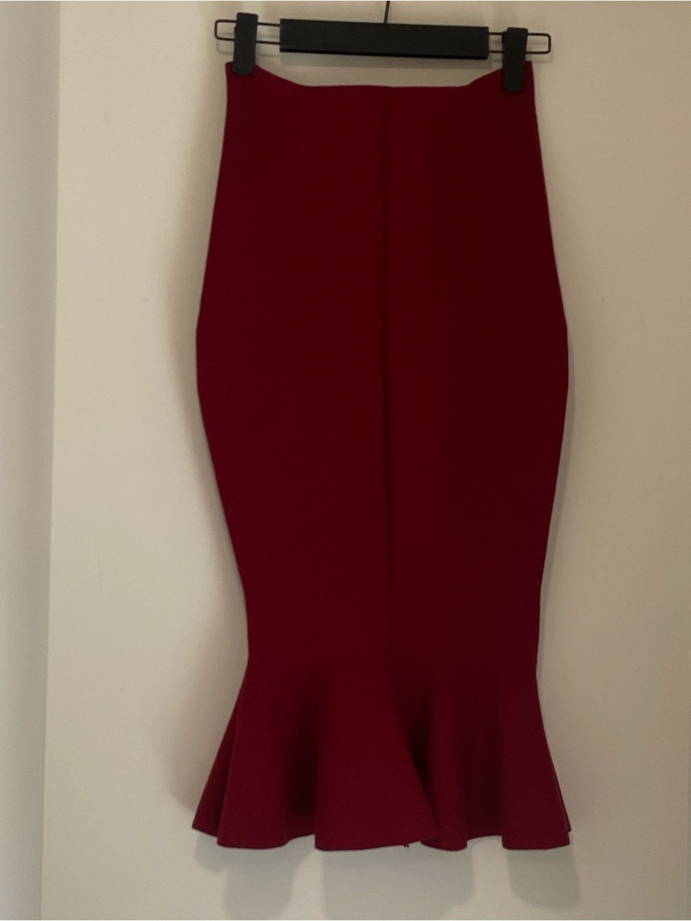 Hera Collection Black Top with Burgundy Mermaid Hem Midi Skirt - Picture 4 of 4